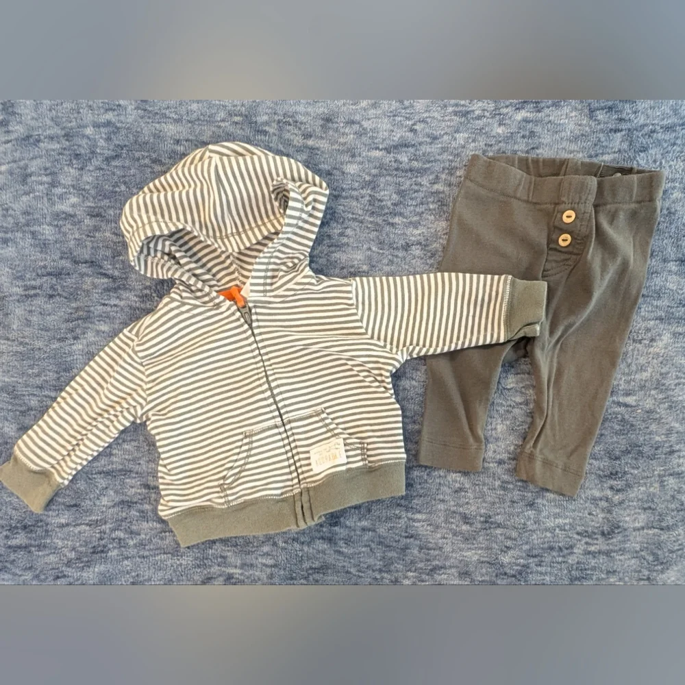 Carter's 3M Gray and White Kids Matching Set